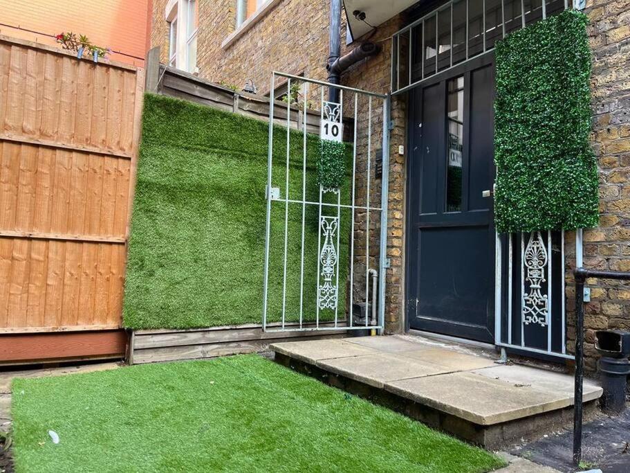 Tree Studio Apartment Barbican F3 Londres Exterior foto